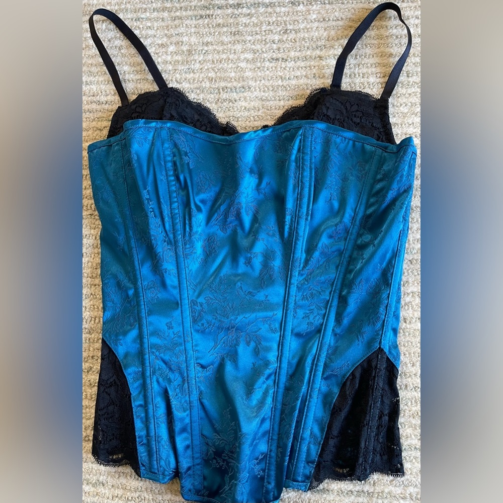 Frederick’s of Hollywood women’s corset top, size 32